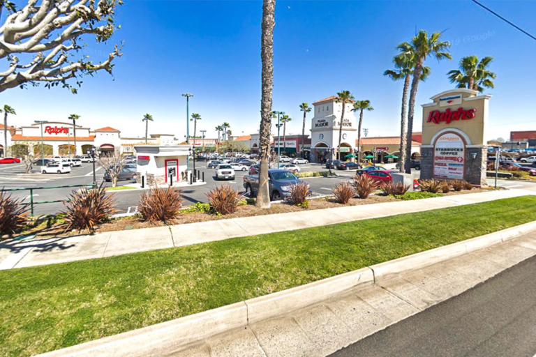 Plaza Mayor Shopping Center | Torrance | Places | Beta Agency : Beta Agency